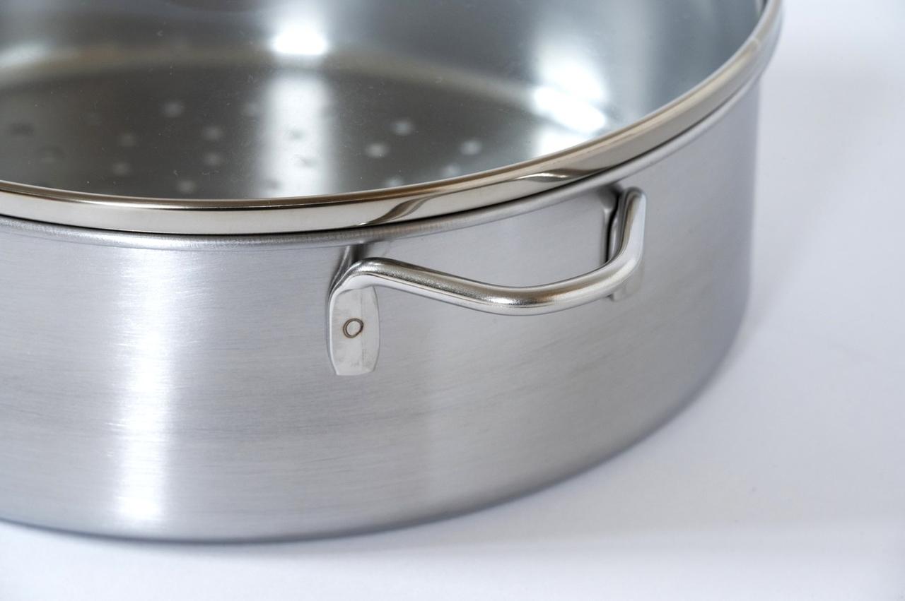 画像: 移動や持ち上げる際に便利な取っ手つき