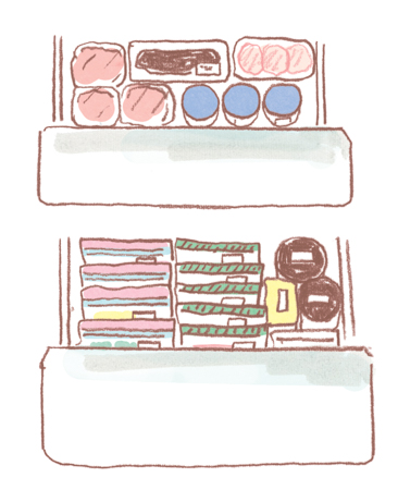 画像: ４．冷凍室で食品を重ねて保存しない