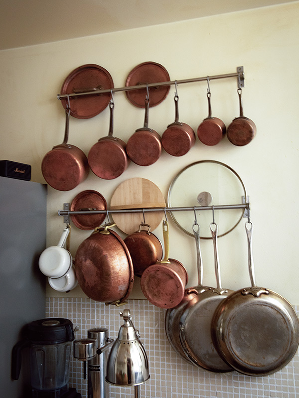 画像: ピカピカの銅鍋は旅の思い出