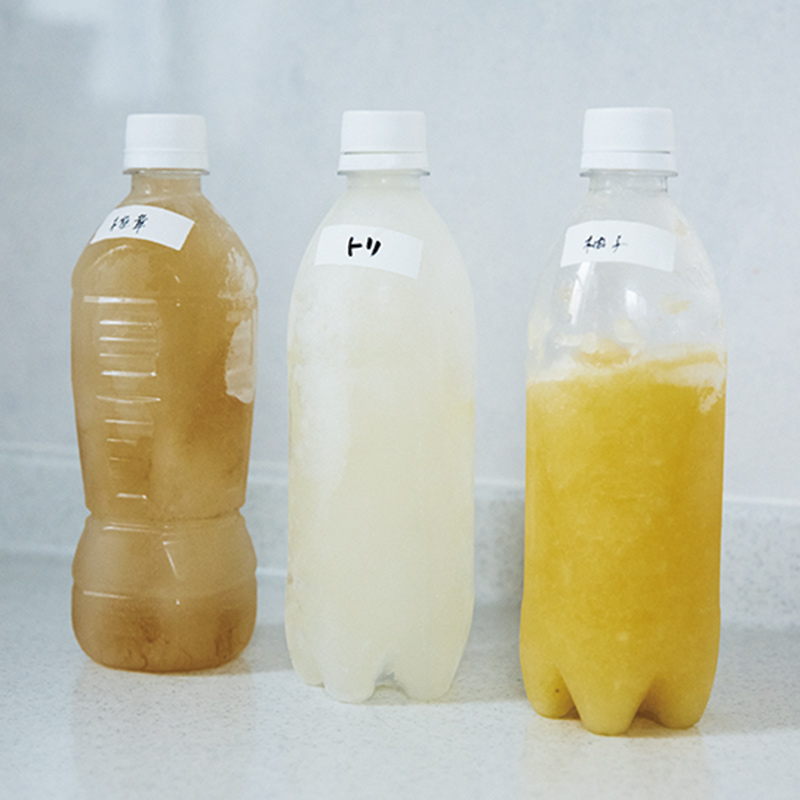 画像: 3．ペットボトルで汁もの冷凍