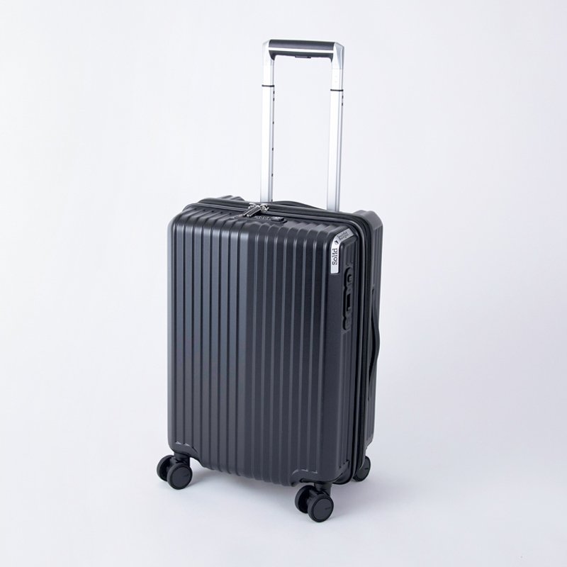 画像: 全体寸法（本体寸法）：幅36.5×高さ53.5×奥行き25cm（幅34.5×高さ47.5×奥行き24.5cm）※拡張時の奥行き29cm　容量（拡張時）：約38L（約45L）　ボディの質量：約3.1kg　材質：ポリカーボネート　色展開：4色　サイズ展開：75L、104Lもあり　付属品：鍵