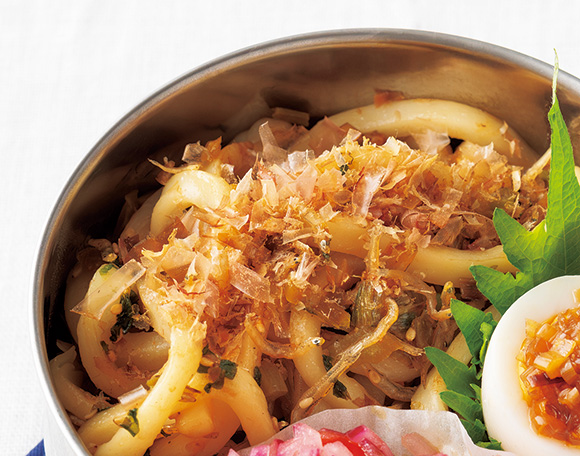 画像: かぶ菜のふりかけを使って かぶ菜のふりかけうどん