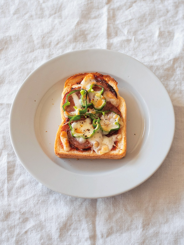 画像: 冷凍して食べるときに焼くだけ ピザトーストのつくり方
