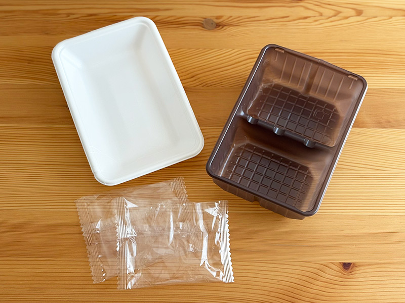 画像: 意識すると、トレイや個包装袋の多さにびっくり