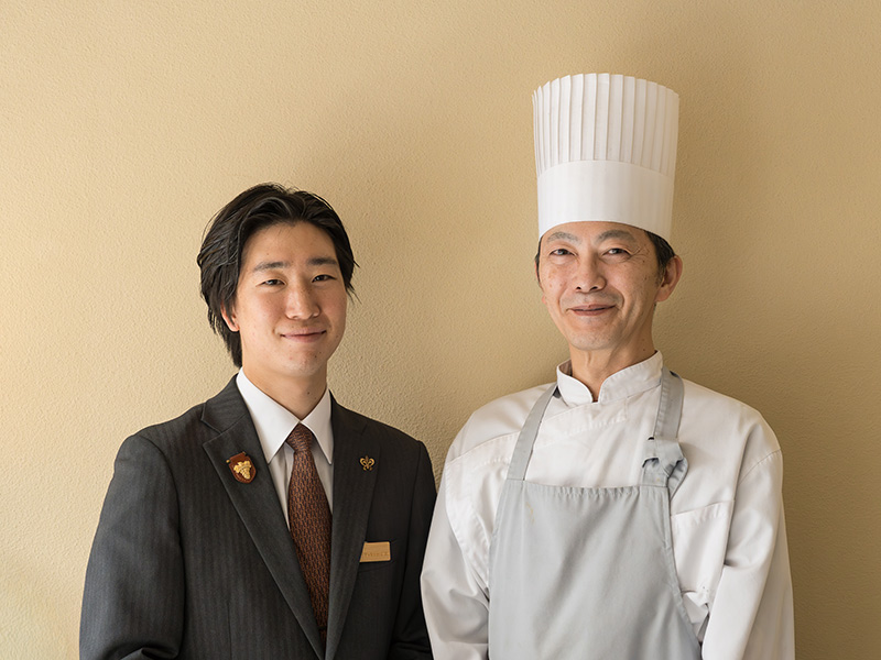 画像: ソムリエの川合拓真さん（左）と料理長の髙畑太郎さん（右）