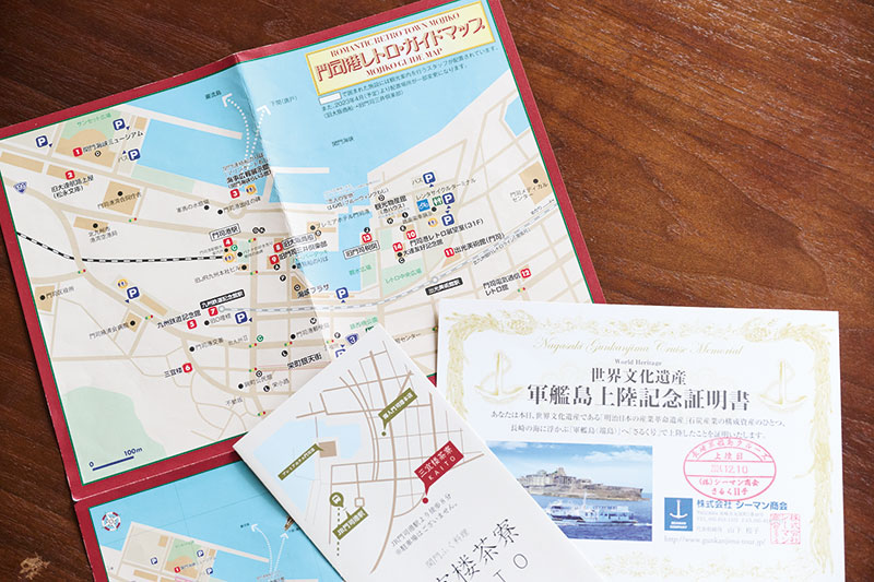 画像: 旅先でもらう街歩きマップやお店のパンフレットなどは旅の思い出に。家に帰ってからも眺めて楽しみます