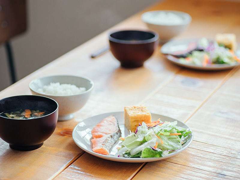 画像: OK習慣 02 できるだけ3食を整える。忙しいときはバナナも◎