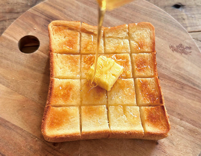 画像: バターとはちみつは多ければ多いほどおいしい！
