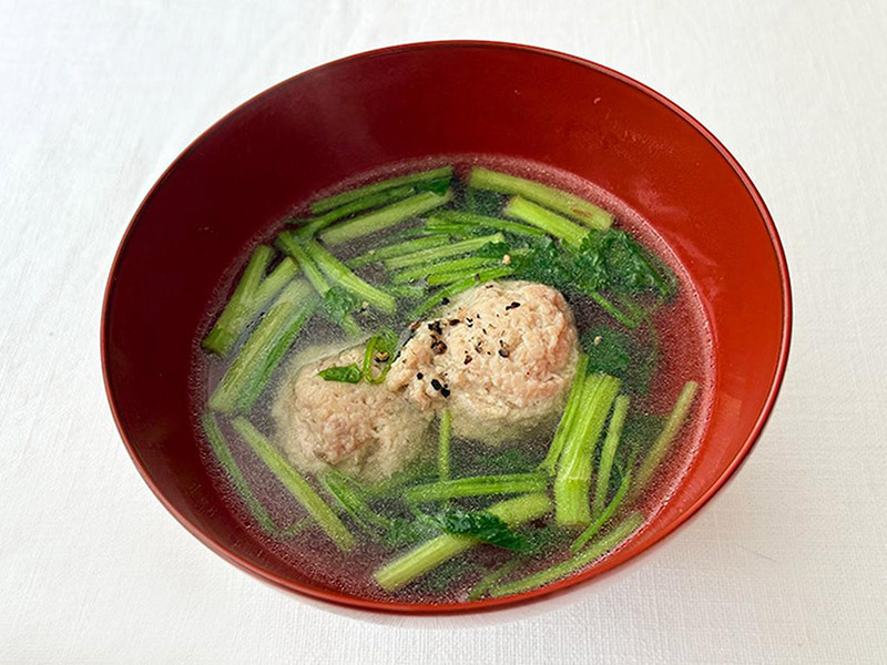 画像: 「鶏団子とせりのおつゆ」のつくり方｜荒木典子さん