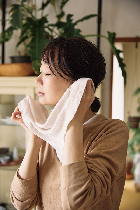 画像1: 免疫力アップのために見直した「50代からの新習慣」3つのこと。夜更かしはやめて目覚めよく、歯みがきは1本ずつていねいに／イラストレーター・柿崎こうこさん