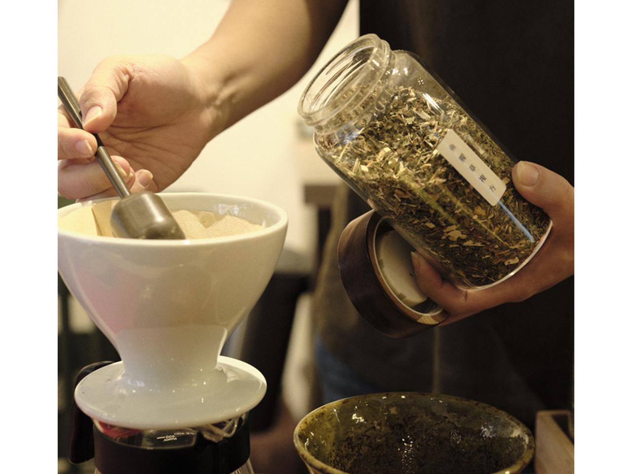画像: 台湾のハーブティー「青草茶」を巡る旅。気になるそのお味は?薬草市場やお寺を訪ねてわかった“薬草文化”が根づいたワケ/ハーバリスト・石丸沙織さん - 天然生活web