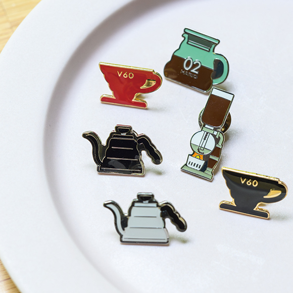 画像: HARIOのコーヒー器具をデザインしたオリジナルピンバッジ