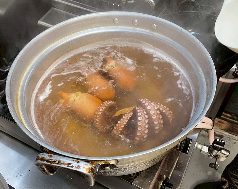 画像6: 明石のおすすめ旅スポット２ 料理もお酒も人もすばらしい「立ち呑みたなか」
