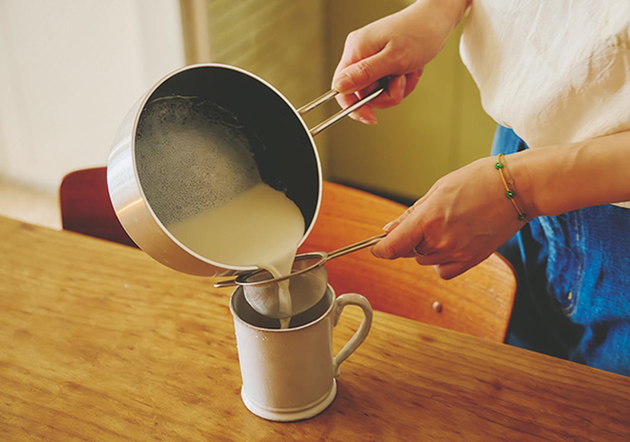 画像: 喫茶店オーナーに教わる「カフェオレ」のおいしい淹れ方。コーヒー豆たっぷりで“濃いめ”が秘訣！ご機嫌になれる一杯／MICA TAKAHASHI・髙橋美賀さん - 天然生活web