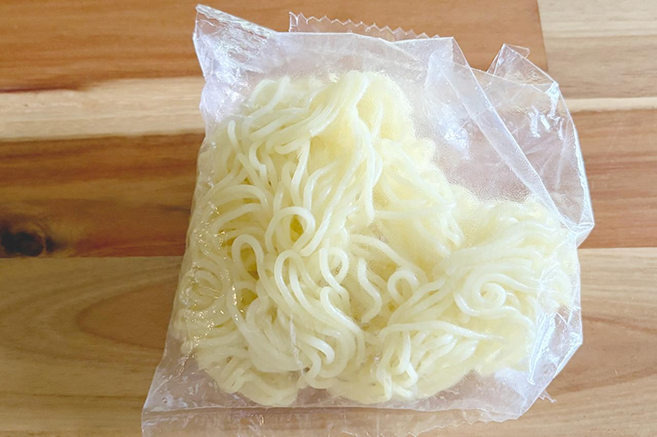 画像2: フライパンでかんたん「焼きそばナポリタン」のつくり方。余った“焼きそば麺”でアレンジ！細麺でするする食べられる軽やかなひと皿｜本多理恵子の「50代からは“手抜き”と“息抜き”」