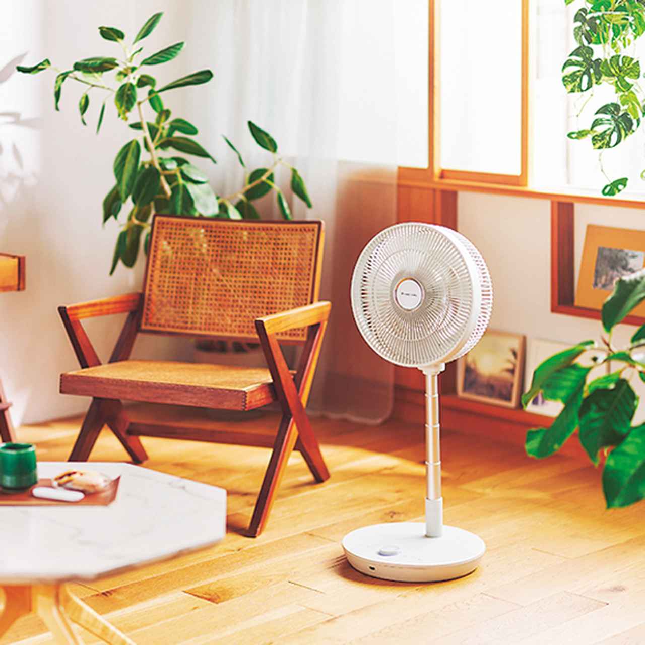 画像: A ラッセルホブス 充電式折りたたみファン 1名