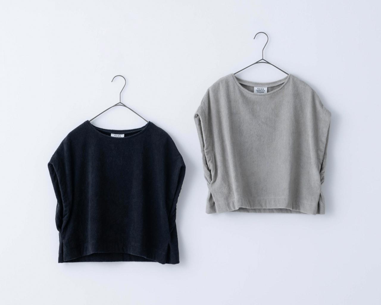 画像: フレンチスリーブトップス　各12,100円／シングファブリックス