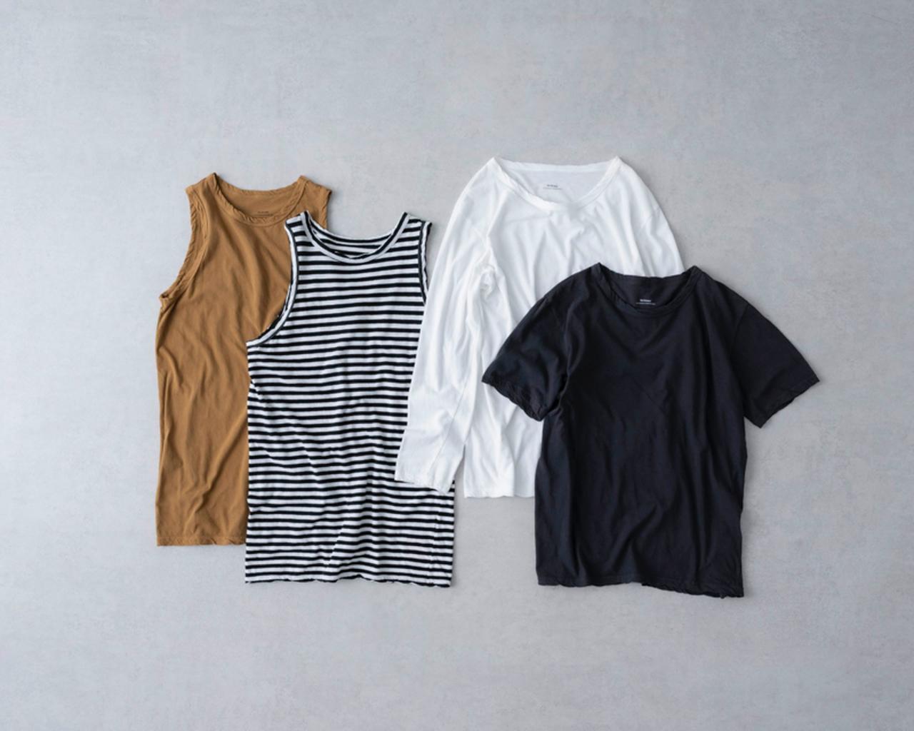 画像: 左から ブラウンタンクトップ　9,350円 ボーダータンクトップ　10,450円 ロングスリーブ　11,550円 Tシャツ　10,450円 すべて ヴェリテクール