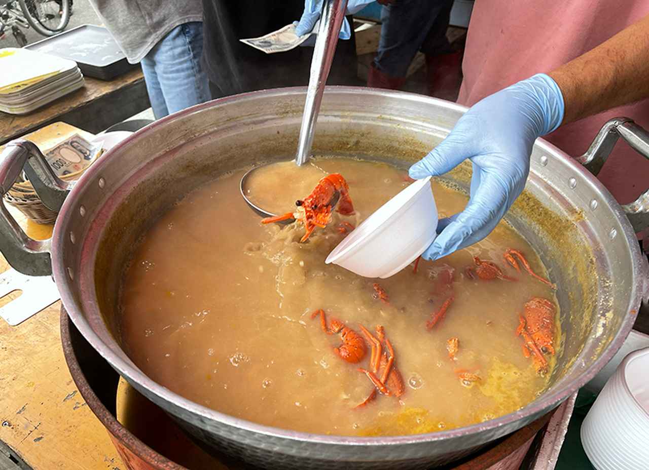 画像: 名物の伊勢海老汁。朝から豪華ですね