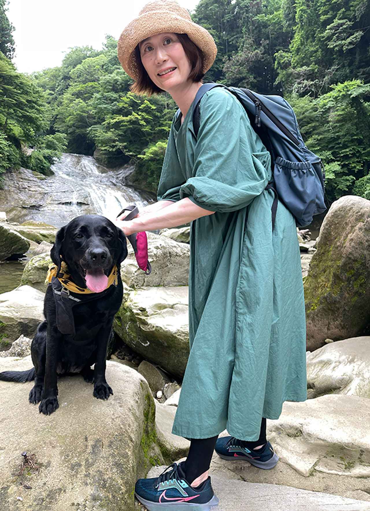 画像: 滝のすぐ近くまで行けました