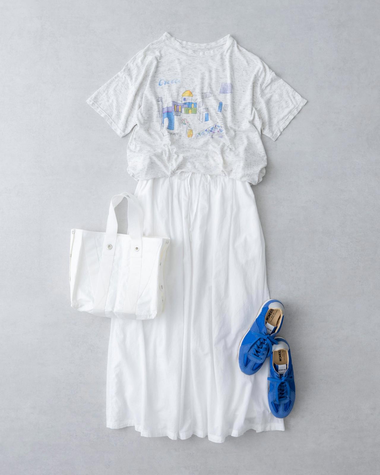 画像: ★Tシャツ スタイリスト私物 スニーカー 28,600円/ノヴェスタ(ノヴェスタ ジャパン) そのほか、スタイリスト私物