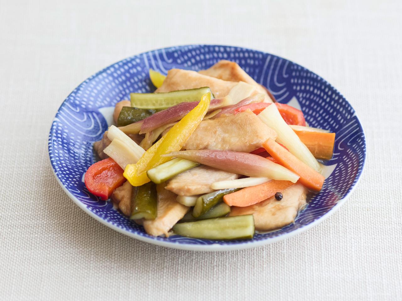 画像: ピクルス液を煮詰めて甘酢あんに 4 「ピクルスと鶏肉の甘酢あん」