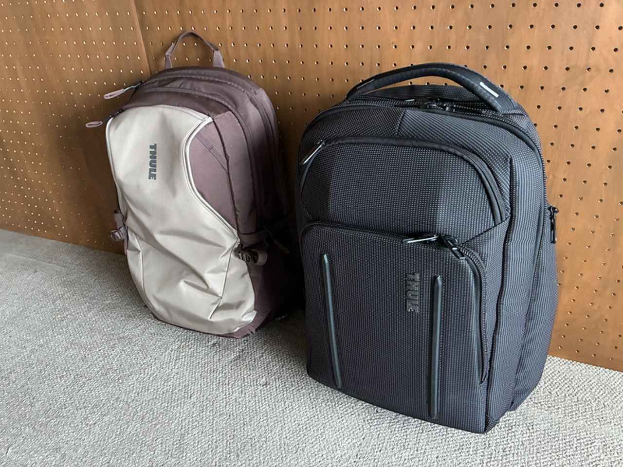 画像: 黒のスーリークロスオーバー2バックパック（30L）は3年以上かなりタフに使っていますが汚れなどの使用感がほとんどなく、驚かれます