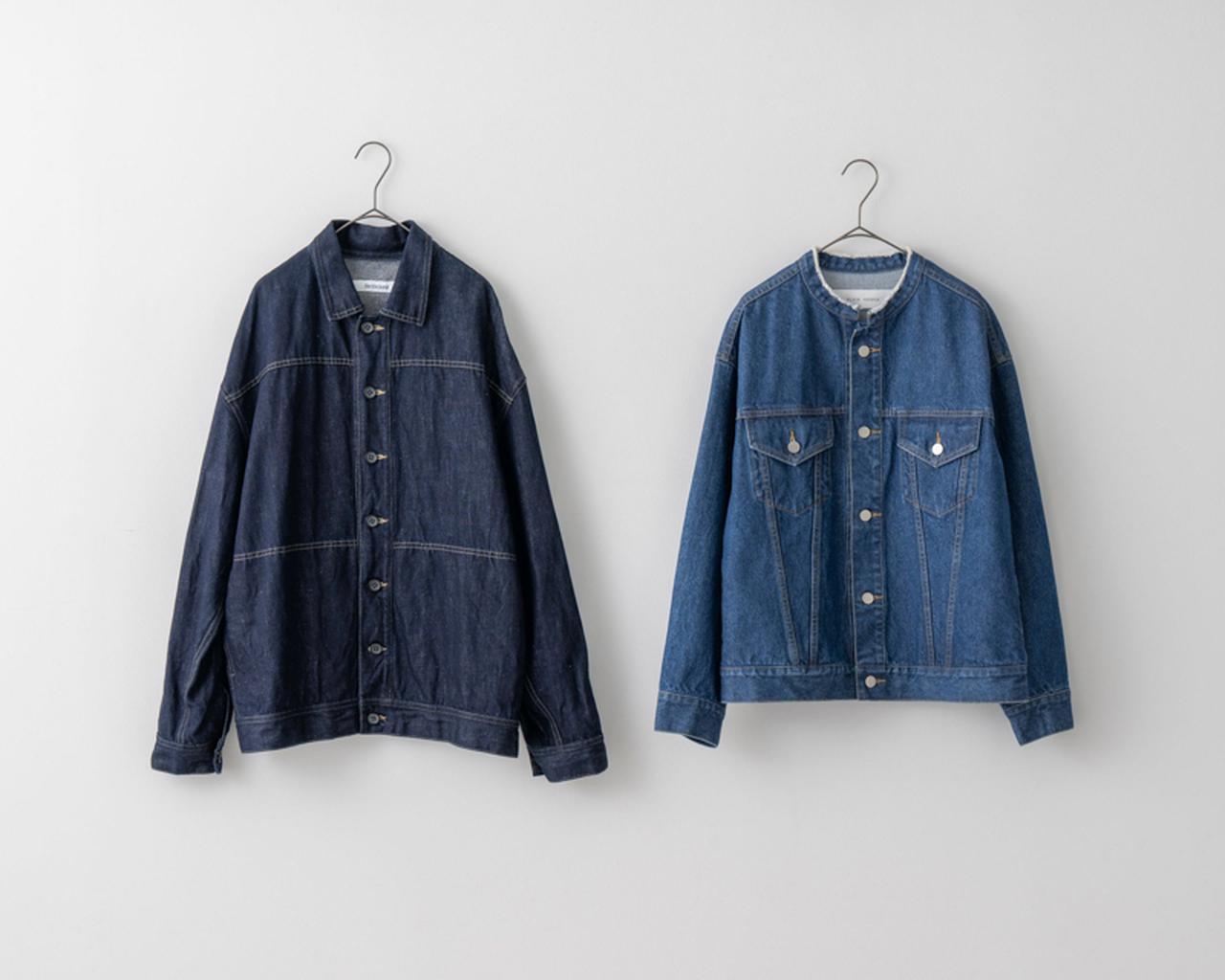 画像: 左)リネンデニムのジャケット 41,800円/ヴェリテクール 右)ノーカラーのデニムジャケット 46,200円/プレインピープル