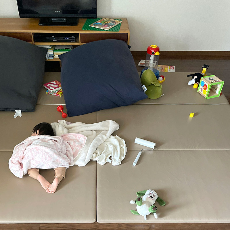 画像2: 手放したもの 01 ソファ
