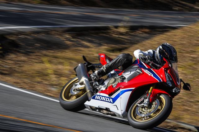 画像1: 怖いもの見たさ? CBR1000RR SPに挑戦!