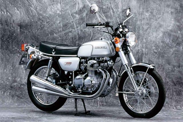 画像: DREAM CB350FOUR(1972) 750、500に続く4気筒シリーズ第3弾としてデビュー。当時量産車最小の4気筒エンジンのスムーズな走りはミドルクラスのユーザーにも好評だった。