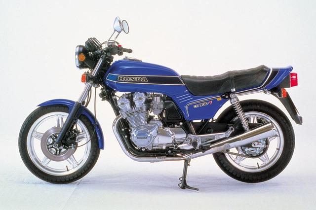 画像: CB900F(1978) 70年代後半に圧倒的な強さを見せたワークス耐久レーサーRCBのノウハウを受け継ぐDOHC4バルブ4気筒エンジンを、流麗なスタイルに包んだ第2世代の大排気量CB。レース用キットパーツも用意され欧米のレースで大活躍した。