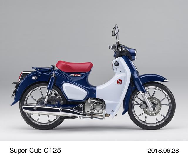 画像: スーパーカブ C125(パールニルタバブルー) 399,600円(消費税抜き本体価格 370,000円) * 価格(リサイクル費用を含む)には保険料・税金(消費税を除く)・登録などに伴う諸費用は含まれておりません
