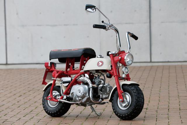 画像: 1967 Z50M ●エンジン型式:空冷4ストロークOHC単気筒●最高出力:2.5ps/6,000rpm●最大トルク:0.31㎏-m/5,500rpm●乾燥重量:47.5㎏●サスペンション(前後ともに):リジッド●タイヤサイズ(前後ともに):4.00-5●価格:6万3,000円
