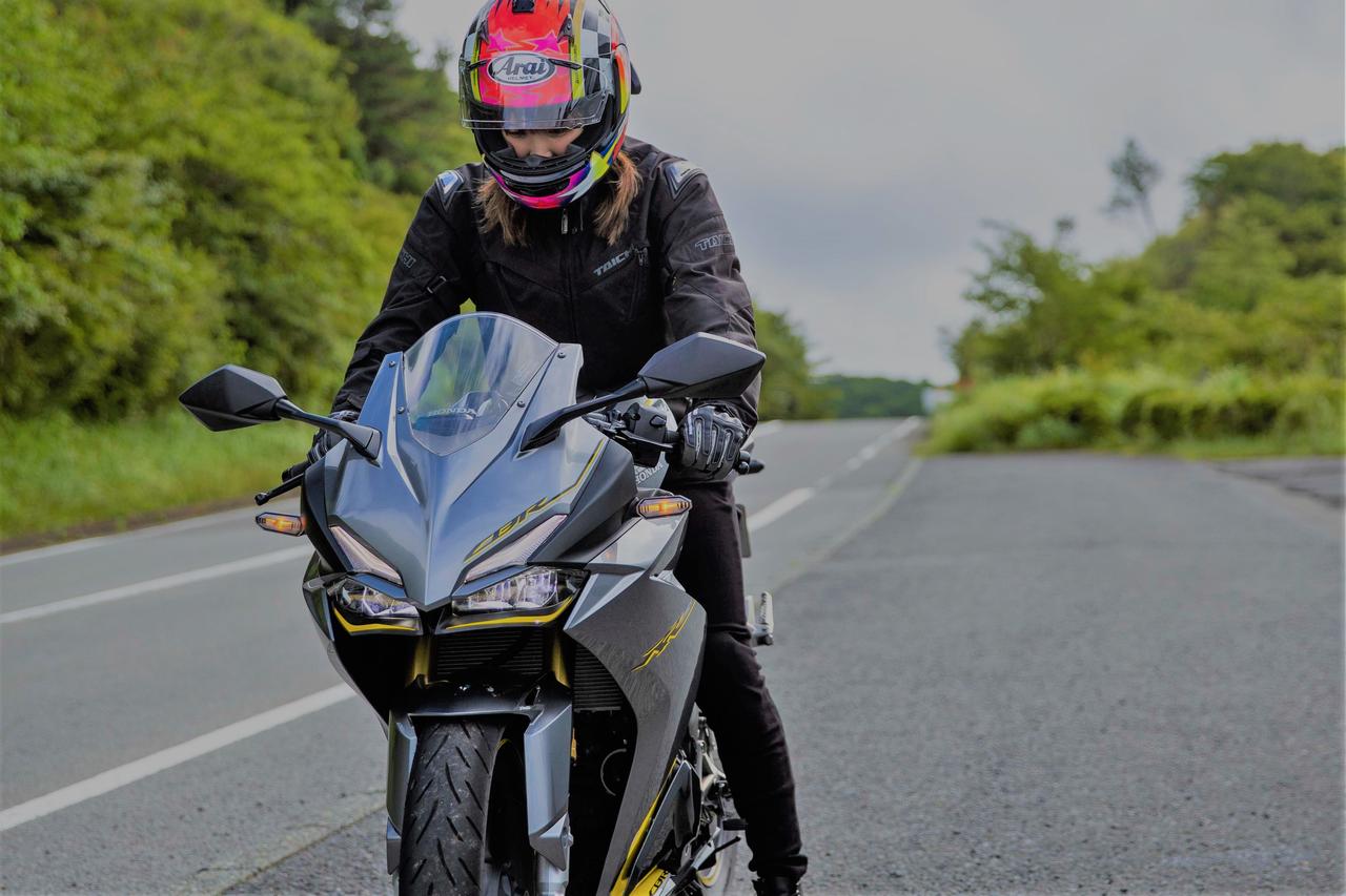声優・西田望見のA Little♡Rider＠CBR250RR】 ターンパイク箱根で