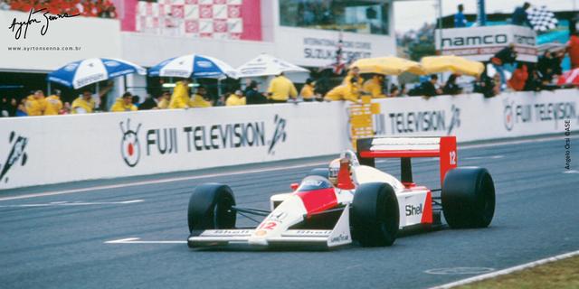 画像: 1988年の鈴鹿でのF1で優勝したA.セナ(マクラーレンホンダ)。 www.ayrtonsenna.com.br