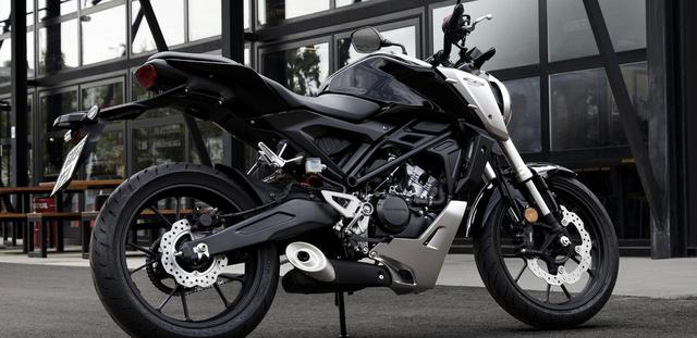 画像: HONDA公式サイトより/CB125R/ブラック www.honda.co.jp