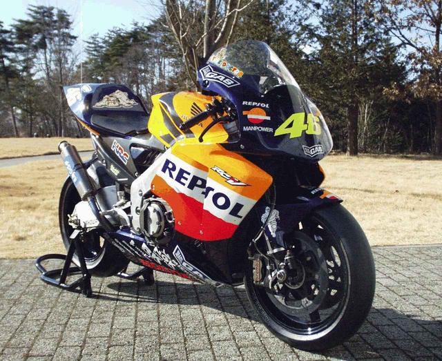 画像: RC211V【999cc】(2002年)