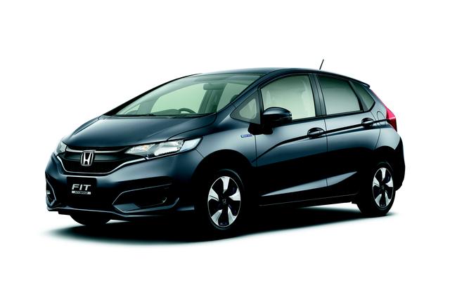 画像: フィットHYBRIDはFFが169万9920円、4WDが189万4320円。