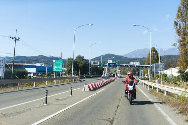 画像2: 安達太良SAはこちらです!