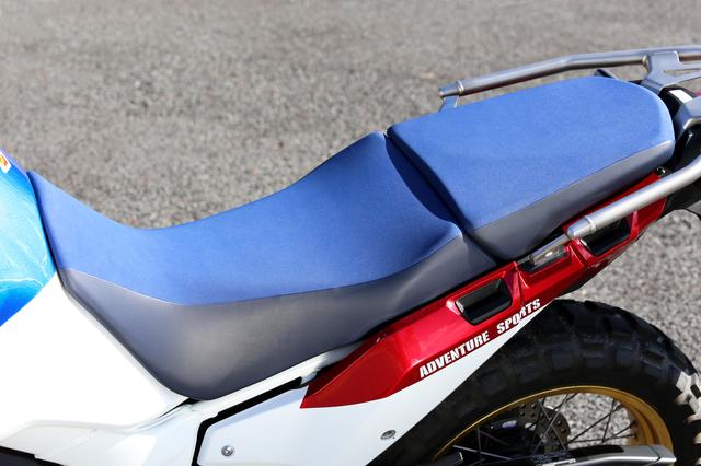 画像1: デカいバイクの難点……