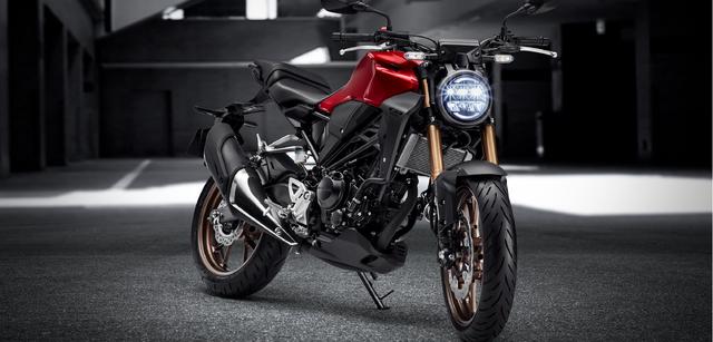 画像: HONDA公式サイトより/CB250R/キャンディークロモスファイアレッド 税込554,040円 www.honda.co.jp
