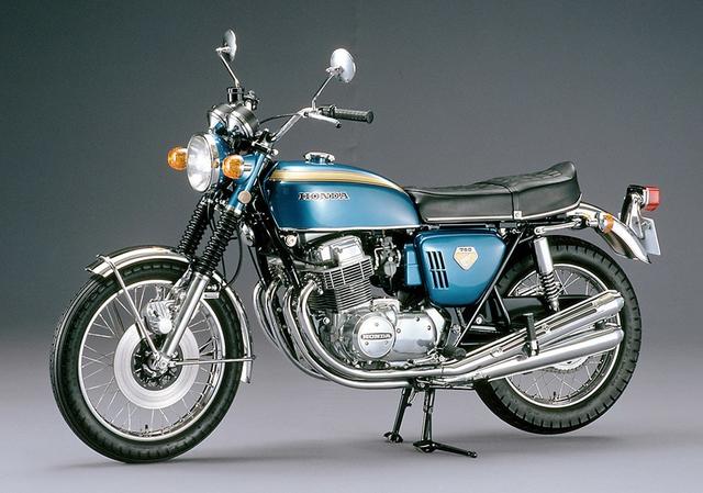 画像: バイクの量産車として初めてディスクブレーキを搭載した1969年のDREAM CB750FOUR