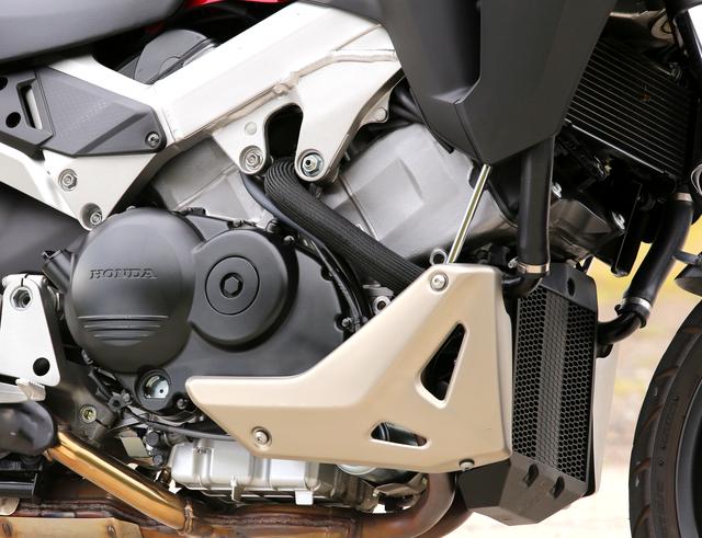 画像1: ツーリングバイクにV4は必要か?