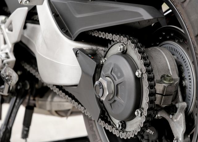 画像3: VFR800Xは謎バイク?