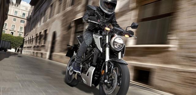 画像: CB125R www.honda.co.jp