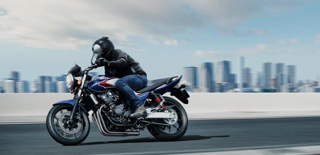 画像: CB400 SUPER FOUR www.honda.co.jp