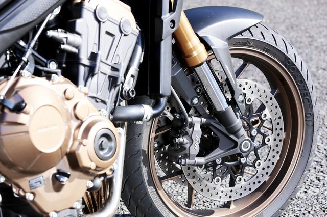 画像2: そこに加えてのホンダ4気筒!