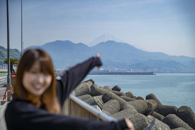 画像4: さっそく海が見えてまいりました!