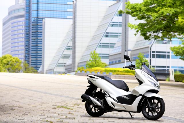 画像2: これがPCX……原付二種の王様か!?
